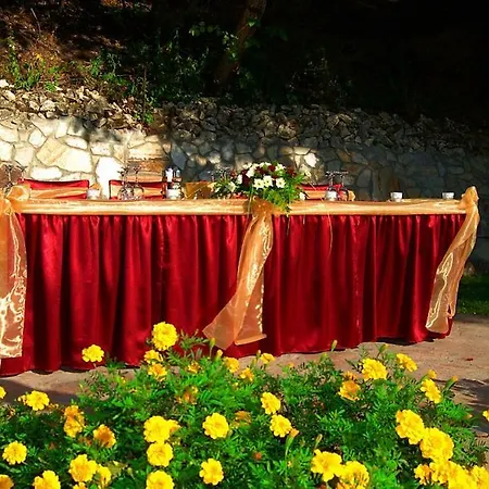 Hotel Kantona *