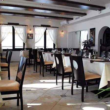 Hotel Kantona *