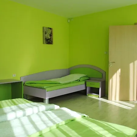 Hotel Kantona *